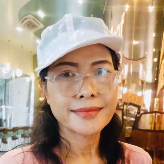 ครูวัลย์ ขายดี