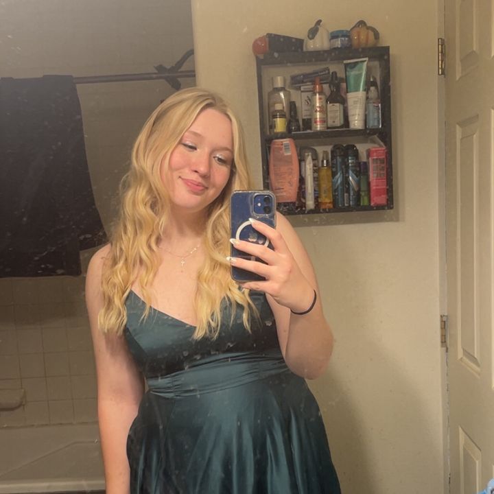 𝒜𝓁ℯ𝒾𝑔𝒽𝒶