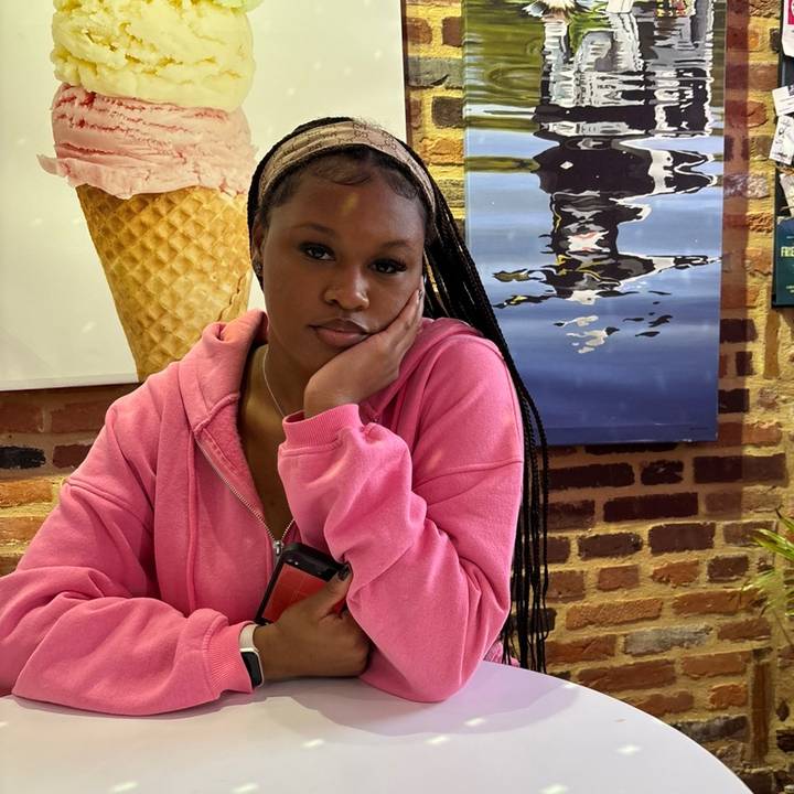 Kennedy Mackenzie ★