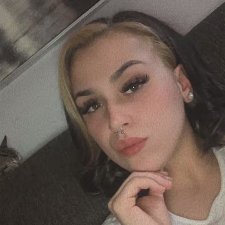 • V from Dunkin🍩 •