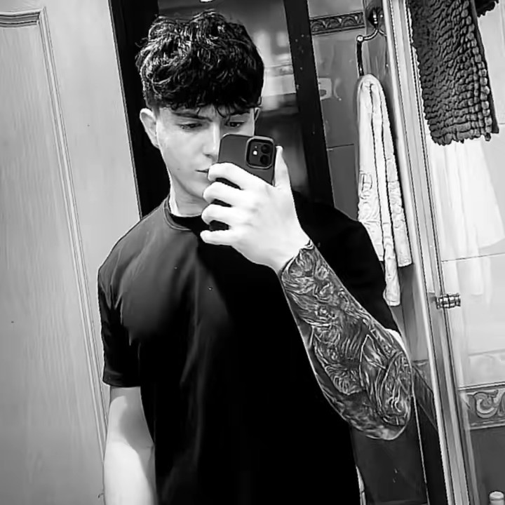 Ó𝔰𝔠𝔞𝔯 𝔐𝔬𝔯𝔢𝔫𝔬