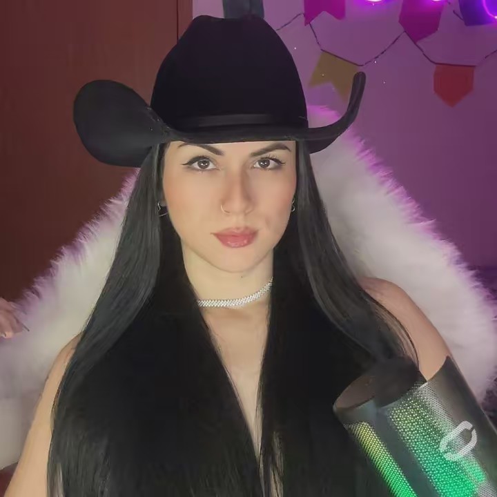 𝓜𝓪𝓻𝓺𝓾𝓮𝓼𝓪 👑🌾