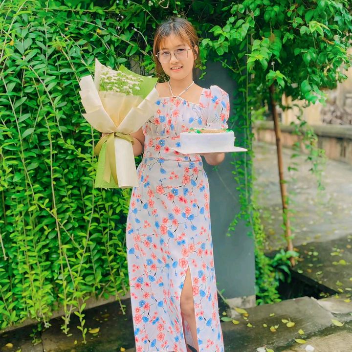 🇲🇲Thet Thu💛🇲🇲 (တောင်ငူသူ)