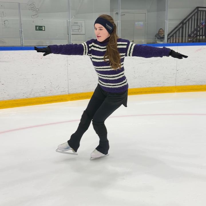 Anya’s thing ⛸️🩵