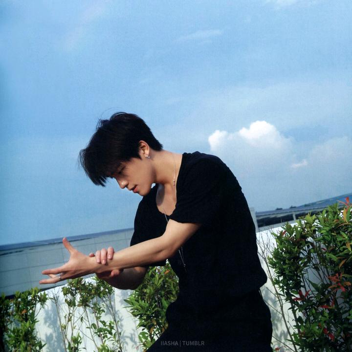 min ʕ•̀ Ⱉ •́ ʔ