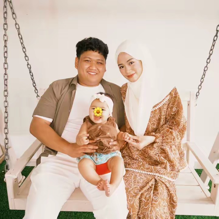 Hanis & Ikmal