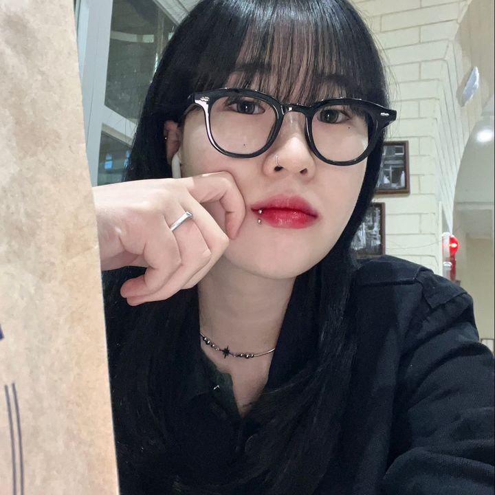 부연 설명할 때 그 부연