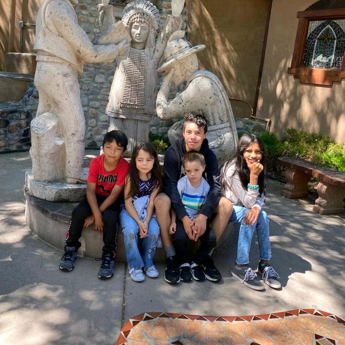 CONSTRUYE TUS SUEÑOS FAM OLIVO