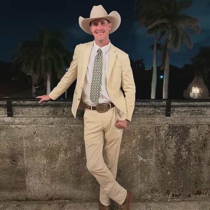 Derek Johnson Country