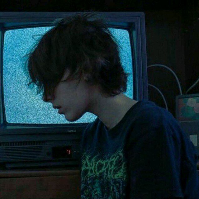 夔|•𝗘𝗹𝘃𝗶𝘀✰