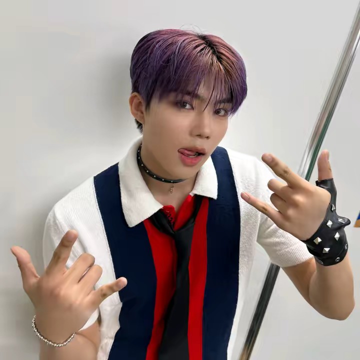 BTS♡forestella♡straykids♡omega