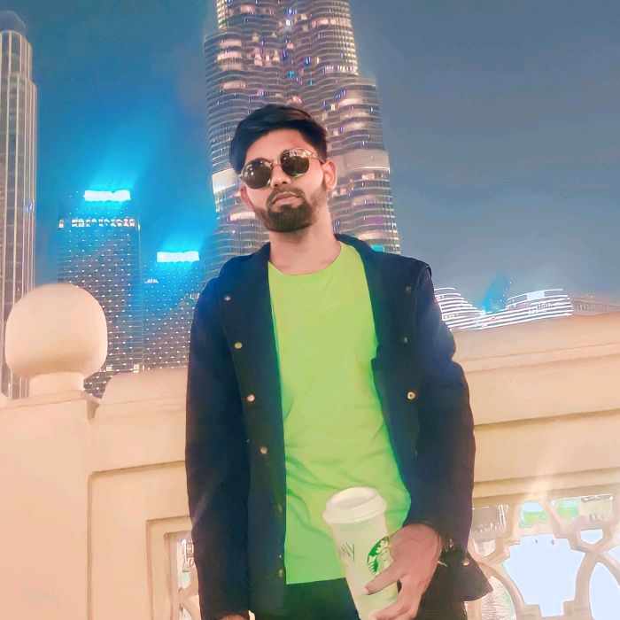 Ronny candid🇦🇪