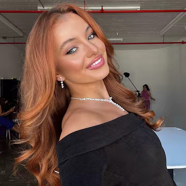 sharlizetrue_