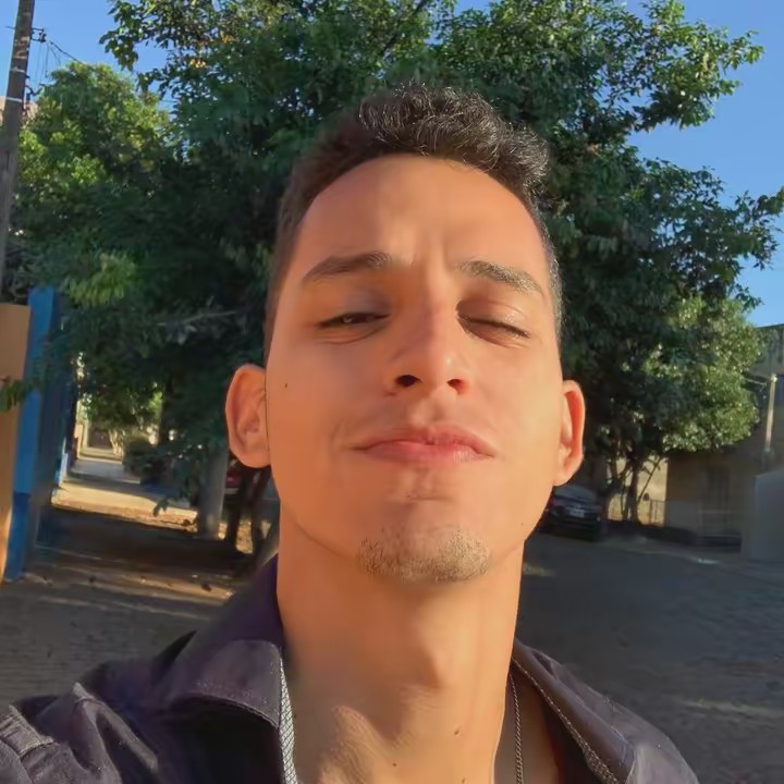 • Edu Balbueno •