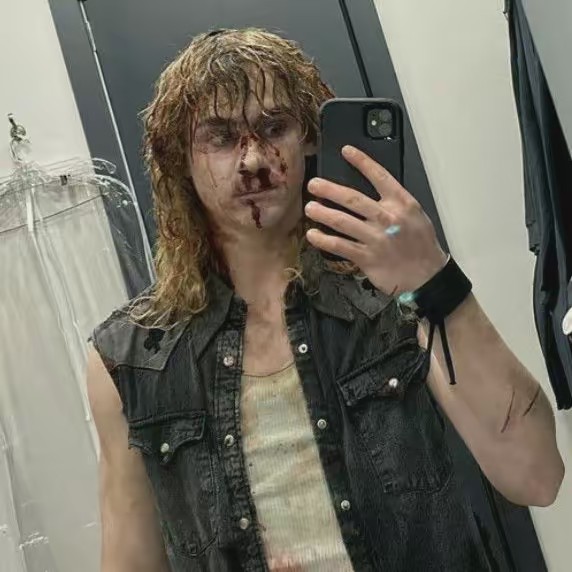 𝓜𝙞𝙣𝙖 𓂃 ࣪˖ ִֶָ 𓈈