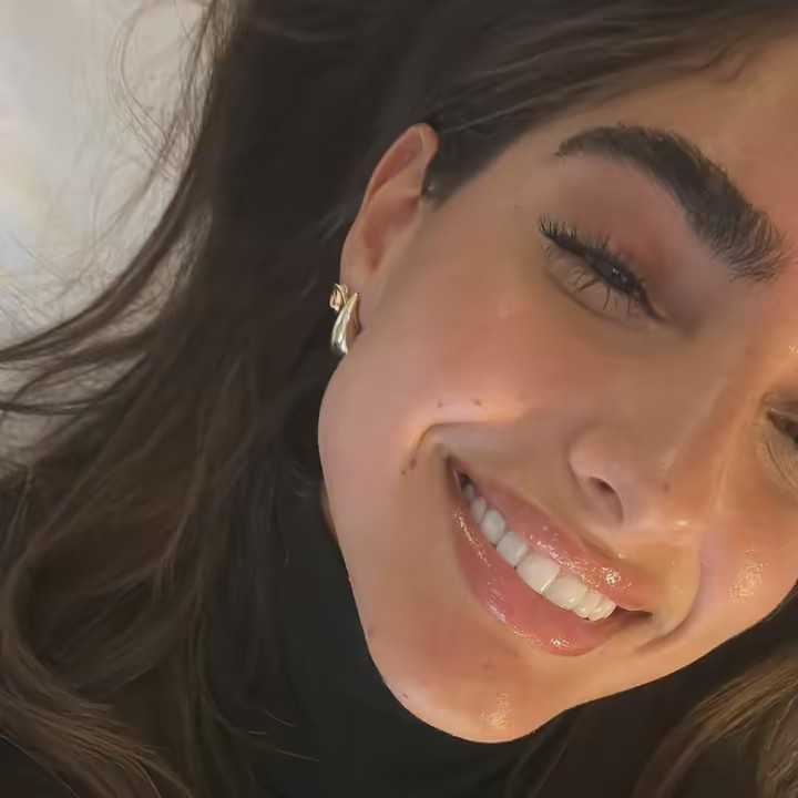 ISABELLA LADERA