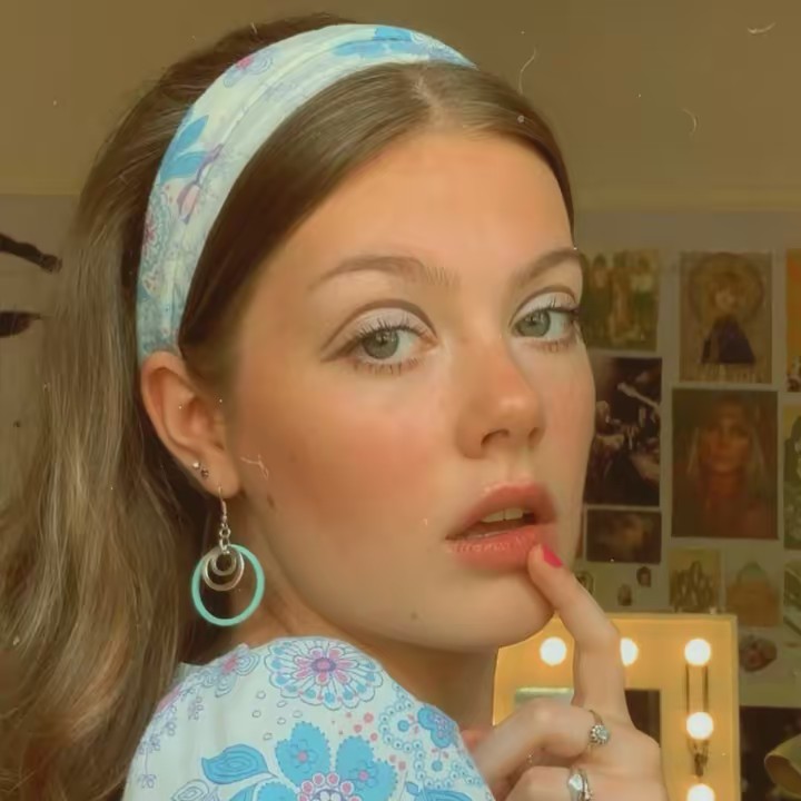 Groovy_aimee68🌻💛