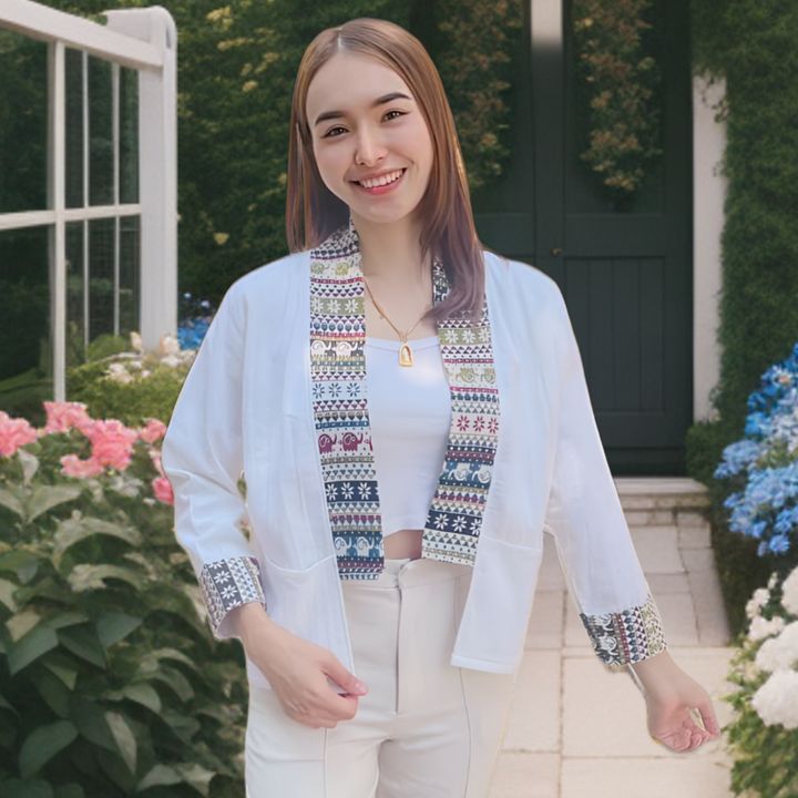 น้องทอขายทุกอย่างเลยจ้า