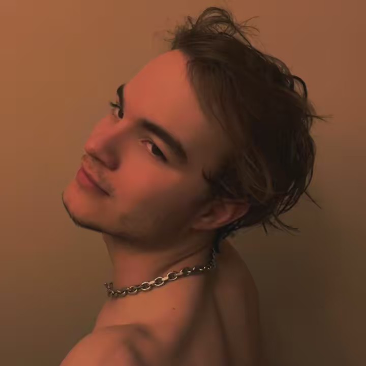 🥀🕊𝐡𝐘ｎ𝑒𝐒ร  👑🥀