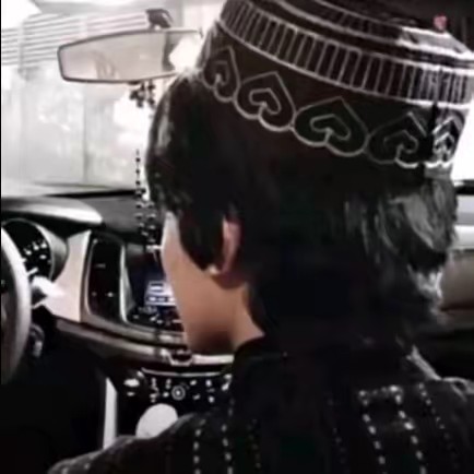 مـلودهه..١2🧑🏻‍🦯💔.