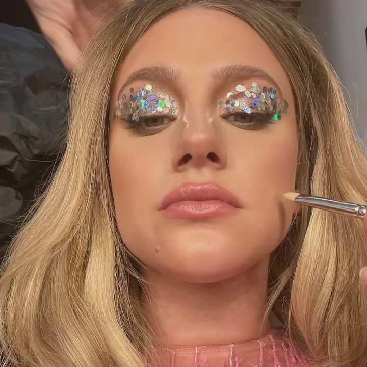 Lili Reinhart