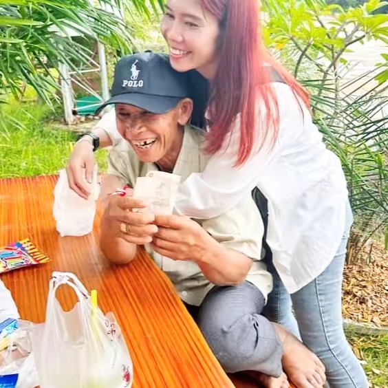 จินนี่ สาว🇱🇦 ลาว สะหวันนะเขต