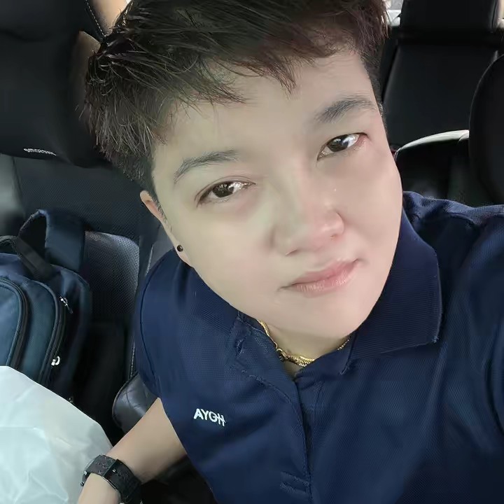 ผมเลี้ยงแมว🐱ชื่อ ลีโอ 🏳️‍🌈