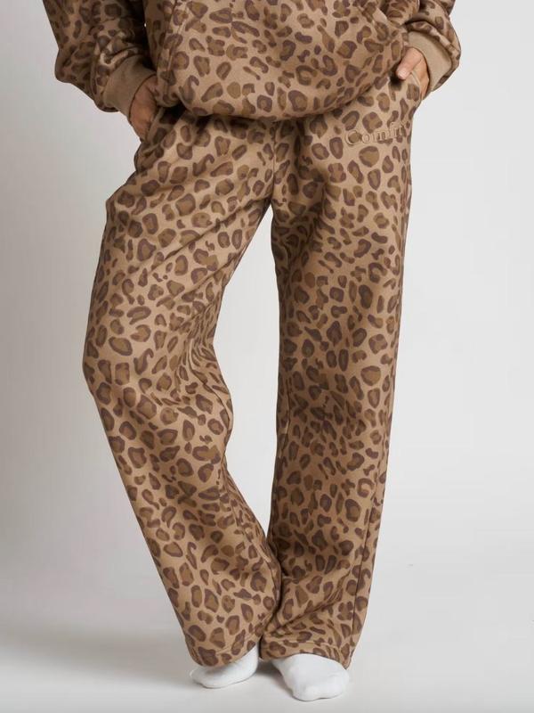 Comfrt | Minimalist Straight Leg Sweatpants | Casual Comfy Athleisure Bottoms
