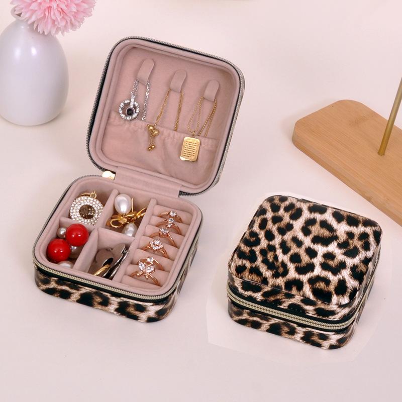 jewelry organizer1