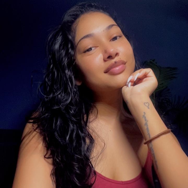 Sincerely Signed KG Aesthetics