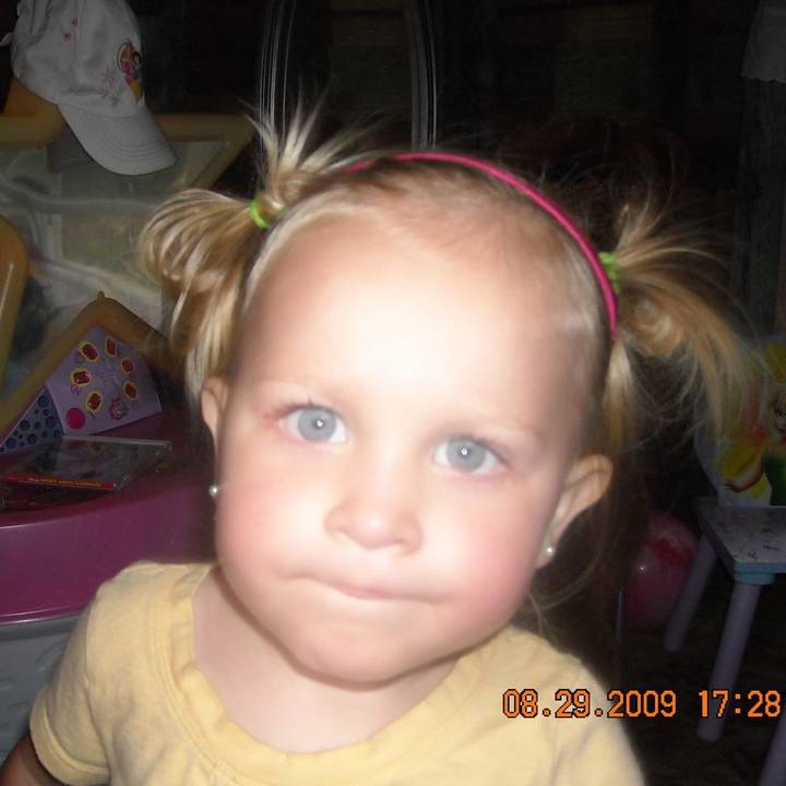 A N N A B E L L E🦖