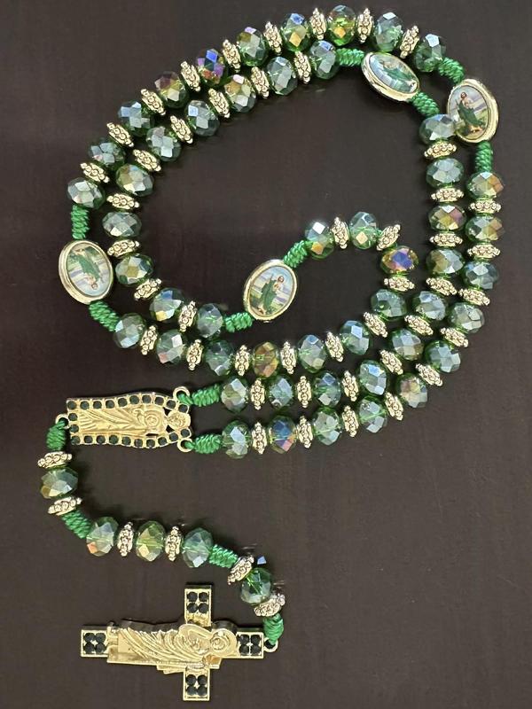 Rosary Saint Jude Virgin Mary Green Crystal Beaded Beads Catholic Necklace, Cross Design Pendant Protection Blessing Charm, Handmade Religious Jewelry Gift for Men & Women, Car Hanging Ornament for Christmas & Halloween