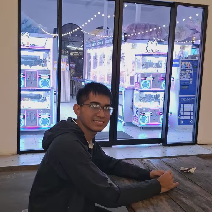 อานัส กลิ่นอำพล