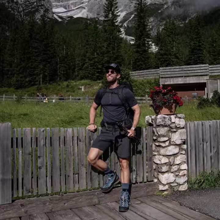 Josset - Man flying in the air