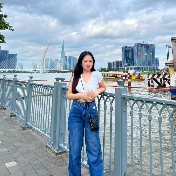 อีหวึ่งรีวิว