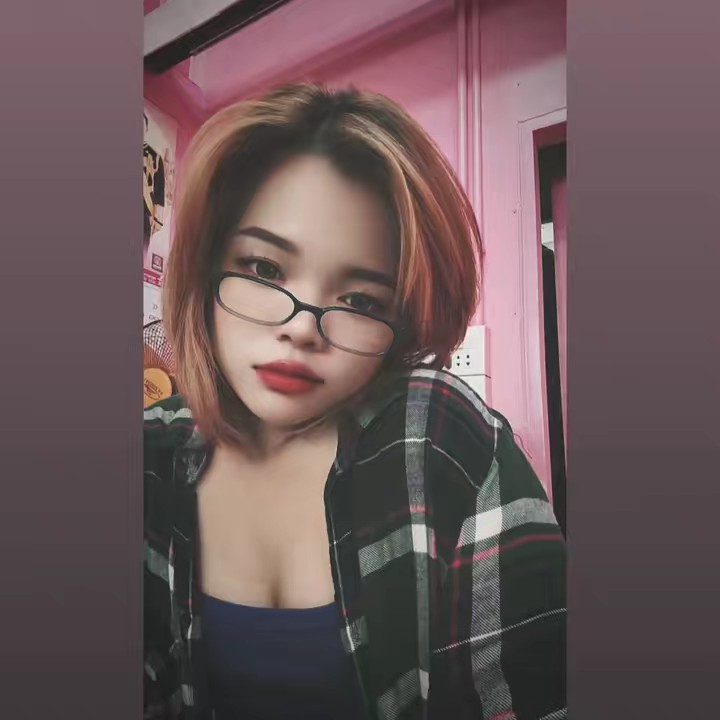 อิหล่า คำแพง