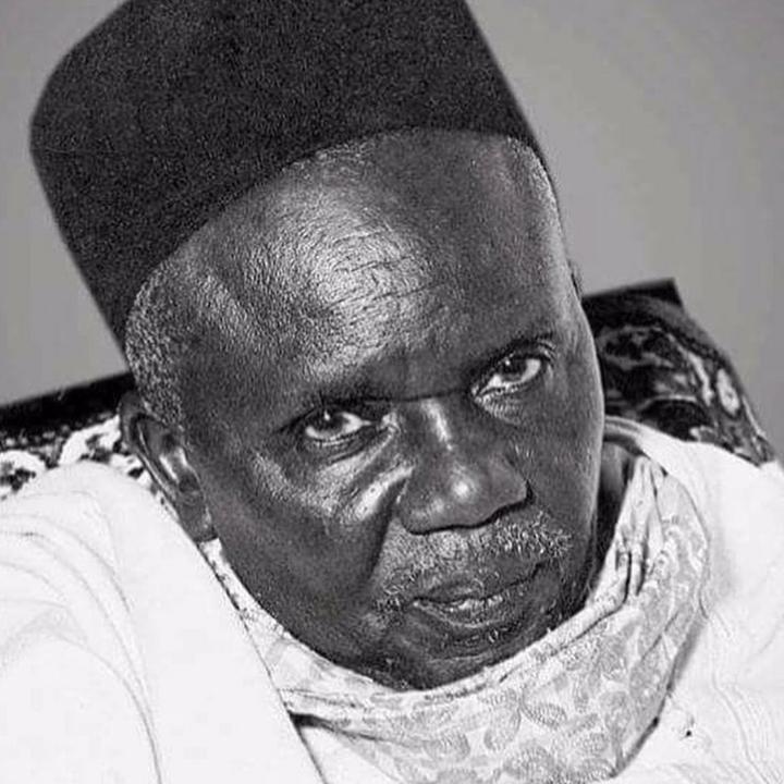 BOROM🌹📿BONNET🌹CARRÉ🥺🥰Bii