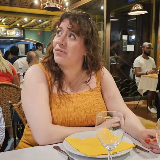 Sarah004  🫖 🇬🇧 🇪🇺