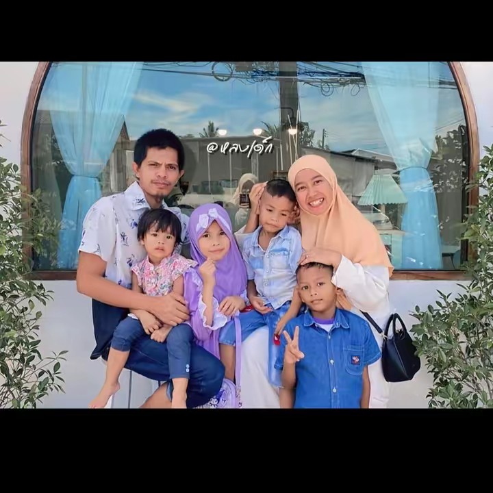 หลงเด็ก แม่เล็กลูก4