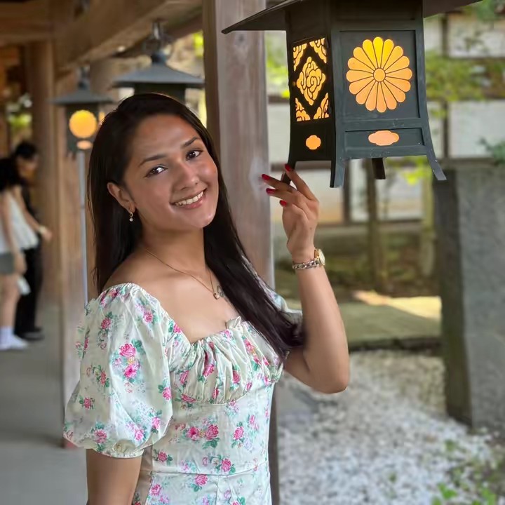 Seekha bhandari chettry🌙💫