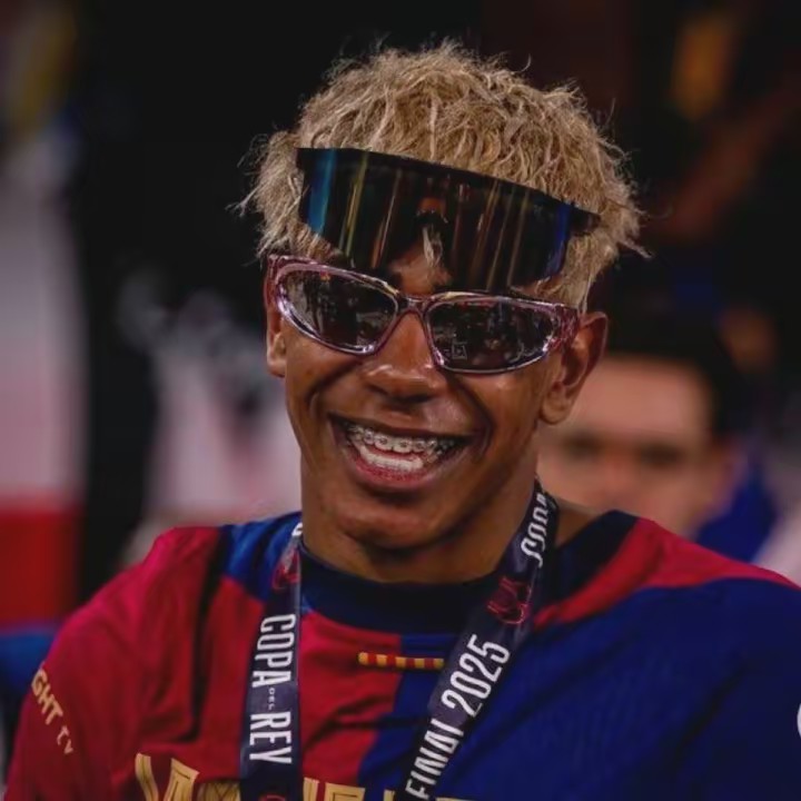 petit Barry ☪️⚽️💪🥰🏟💶🚭