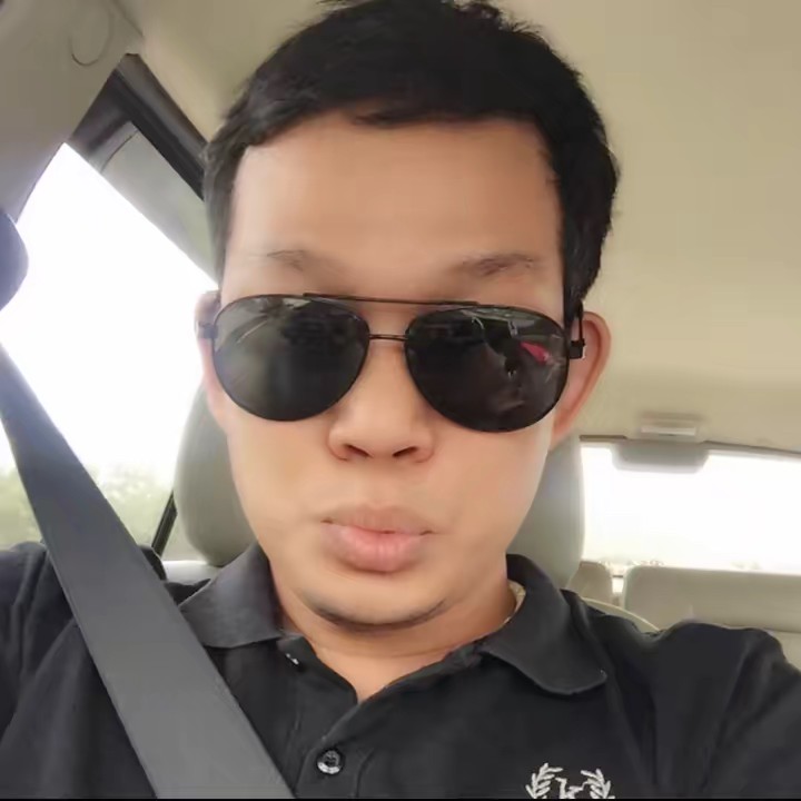 นายภพ หรอยสองแคว