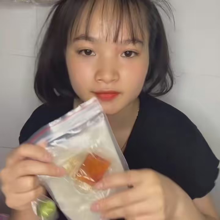 Bánh tráng Rose Nguyễn