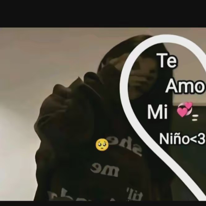 niña solitaria 🤕😕