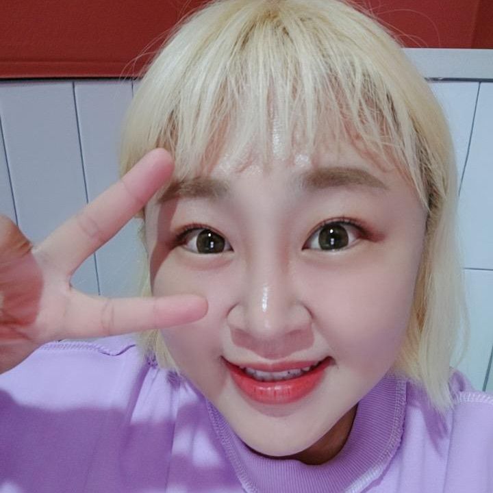 개그우먼 홍윤화