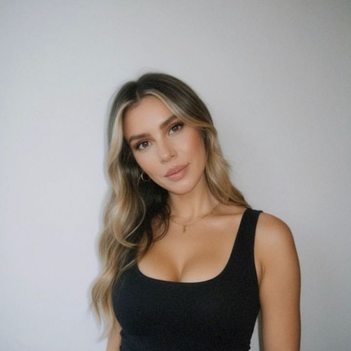 𝒶𝓈𝒽𝓁𝑒𝓎