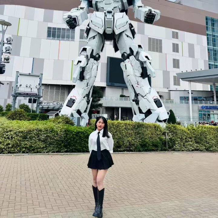 NANDAR KYAW ZIN🇲🇲🧚🏻‍♀️