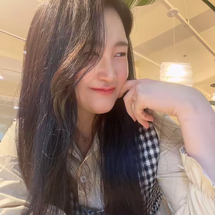 📲Y O K K I I E🌻🖤🌻