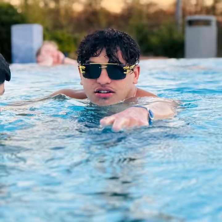 🇩🇪 قاری هامبورگ🦅