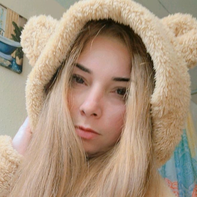 Dayi 👑🌻🌻🍯